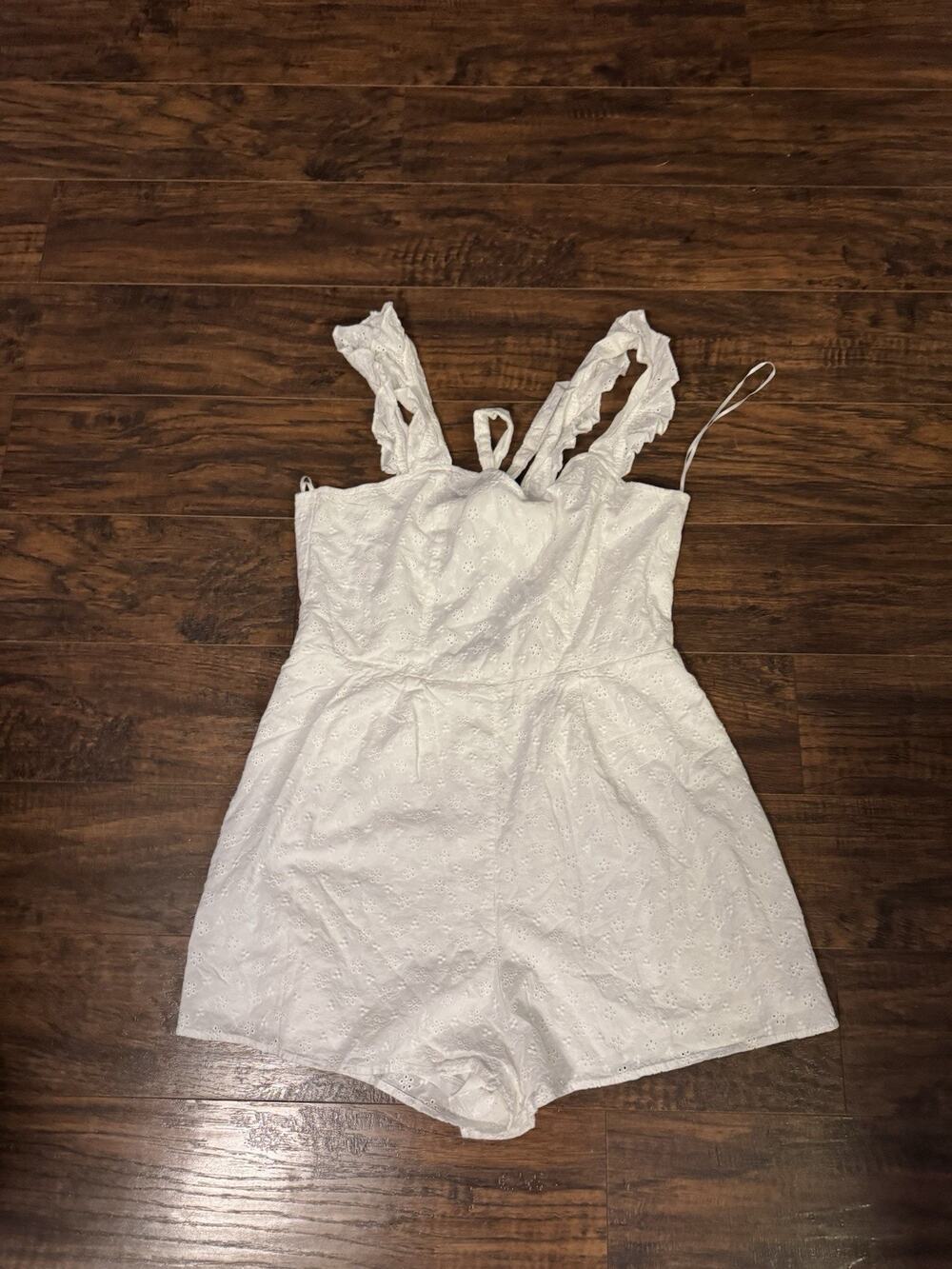 FRANCESCAS Mi Ami Romper White Flutter Sleeve Open Back Lined Woman’s Large